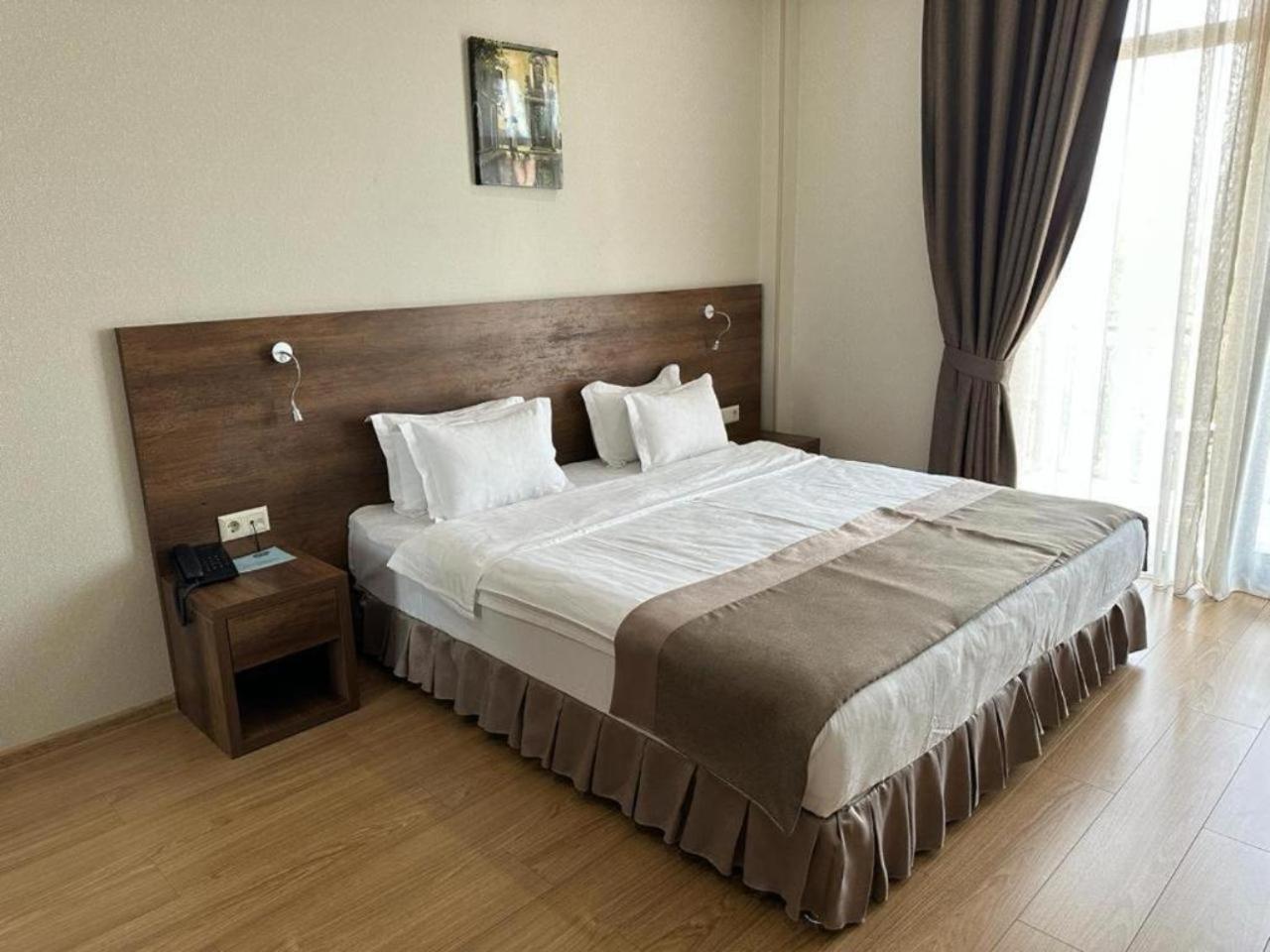 Hotel Metekhi Line Тбілісі Екстер'єр фото