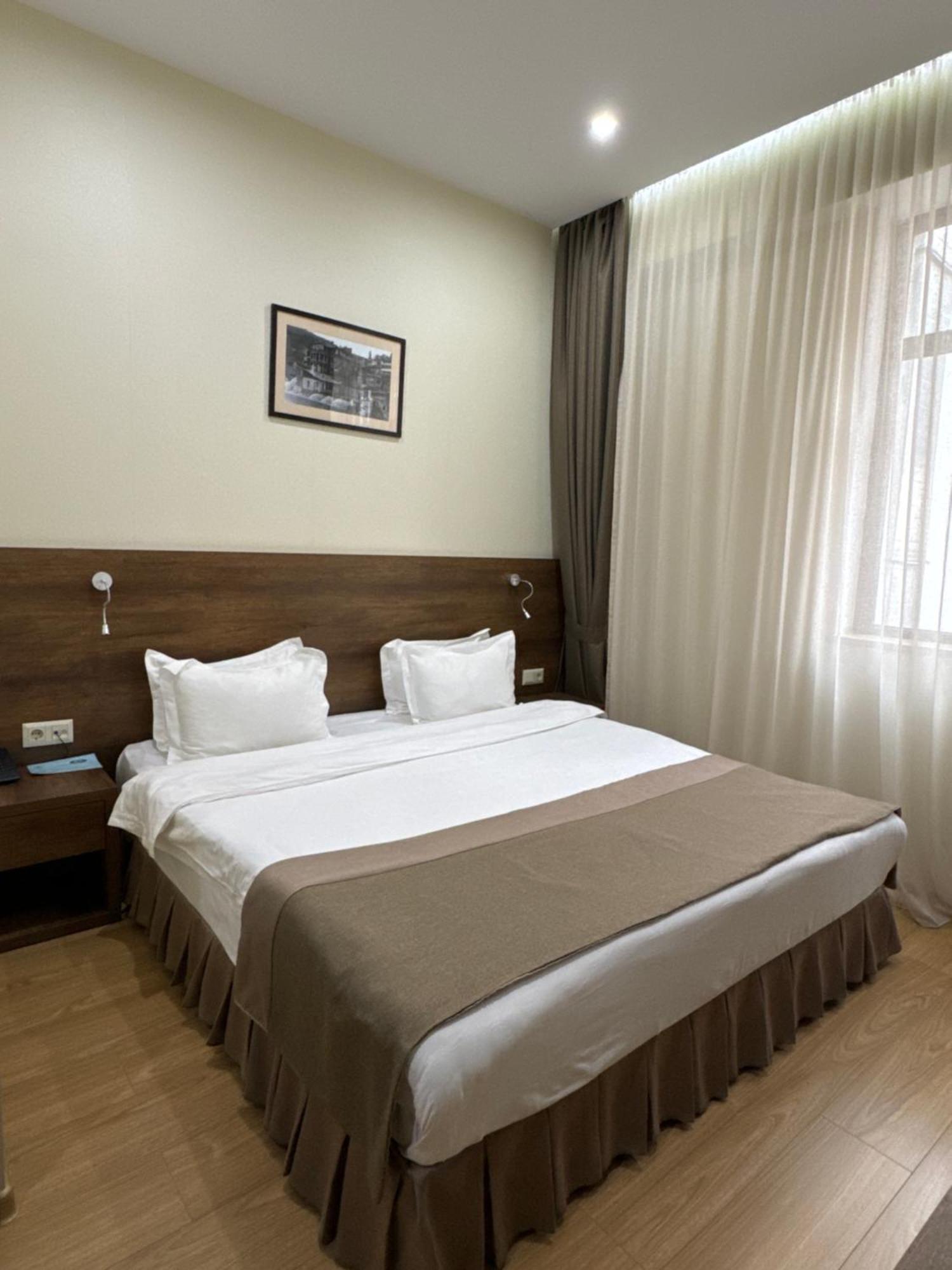 Hotel Metekhi Line Тбілісі Екстер'єр фото